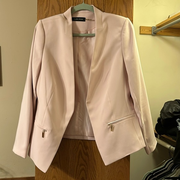 Ivanka Trump Blush Blazer - Picture 1 of 5